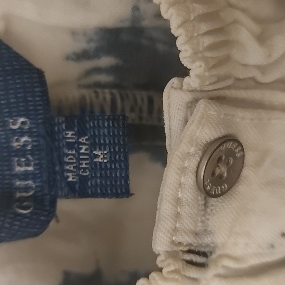 Guess Tie Dye Top/ Short Sleeved/Sz M/NWOT/ White and Blue/ Sexy - Picture 4 of 6